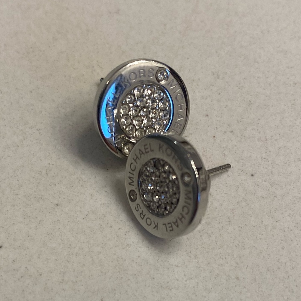 Michael Kors Silver-Tone round Chrystal Stud Earrings